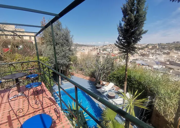 Studio Avec Piscine Et Parking Prive