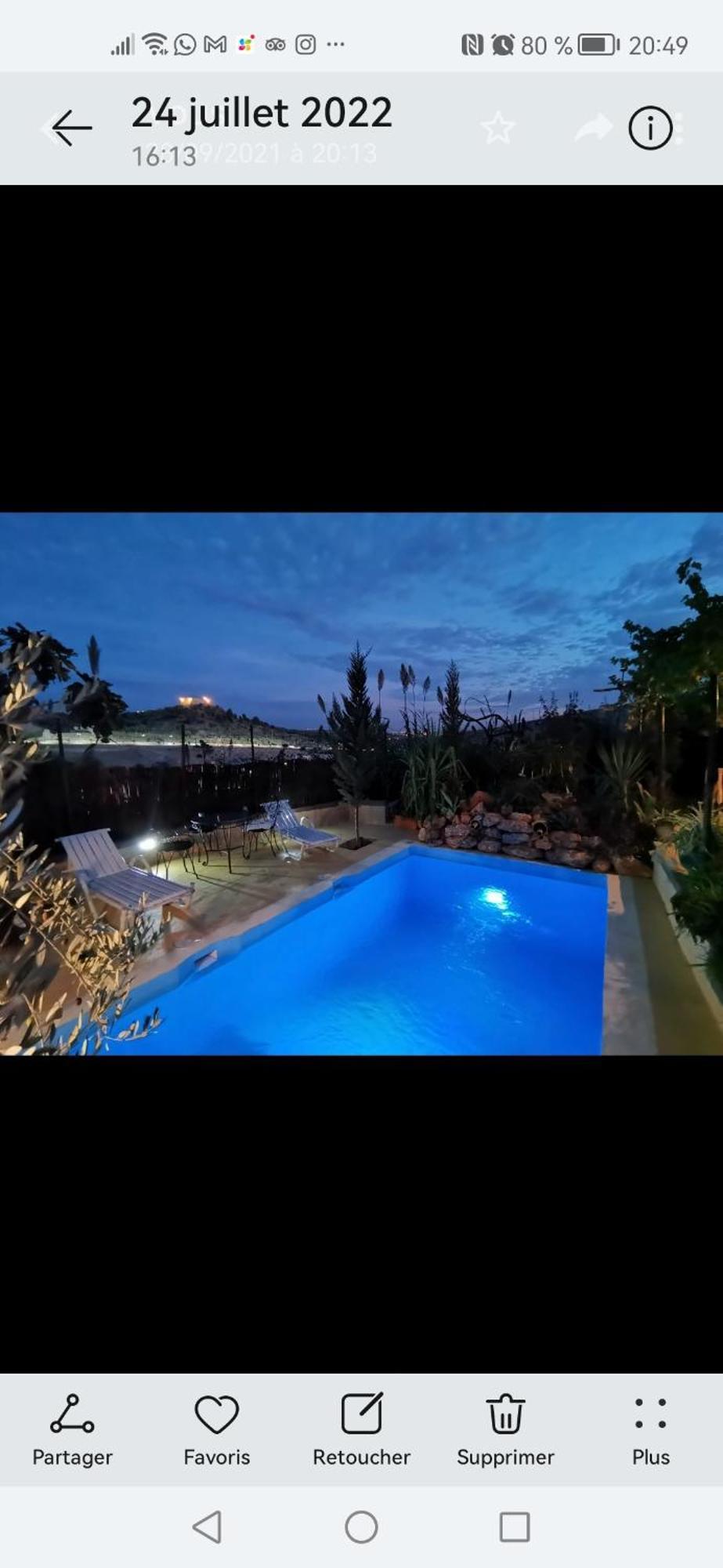 Avec Piscine Et Parking Prive